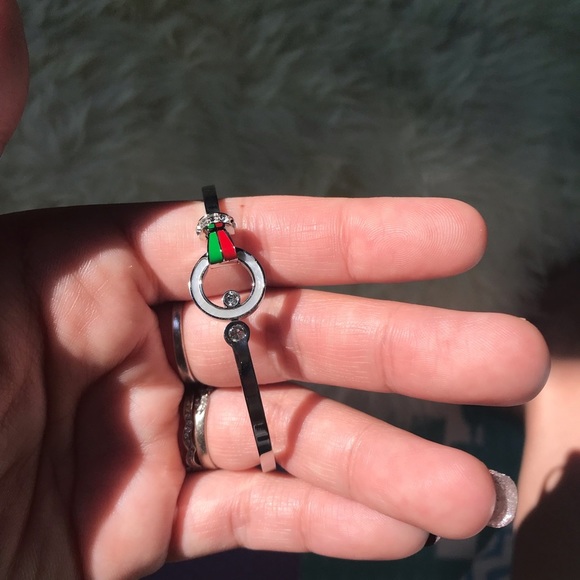 Gold silver or rose gold bangle bracelet - Picture 3 of 8